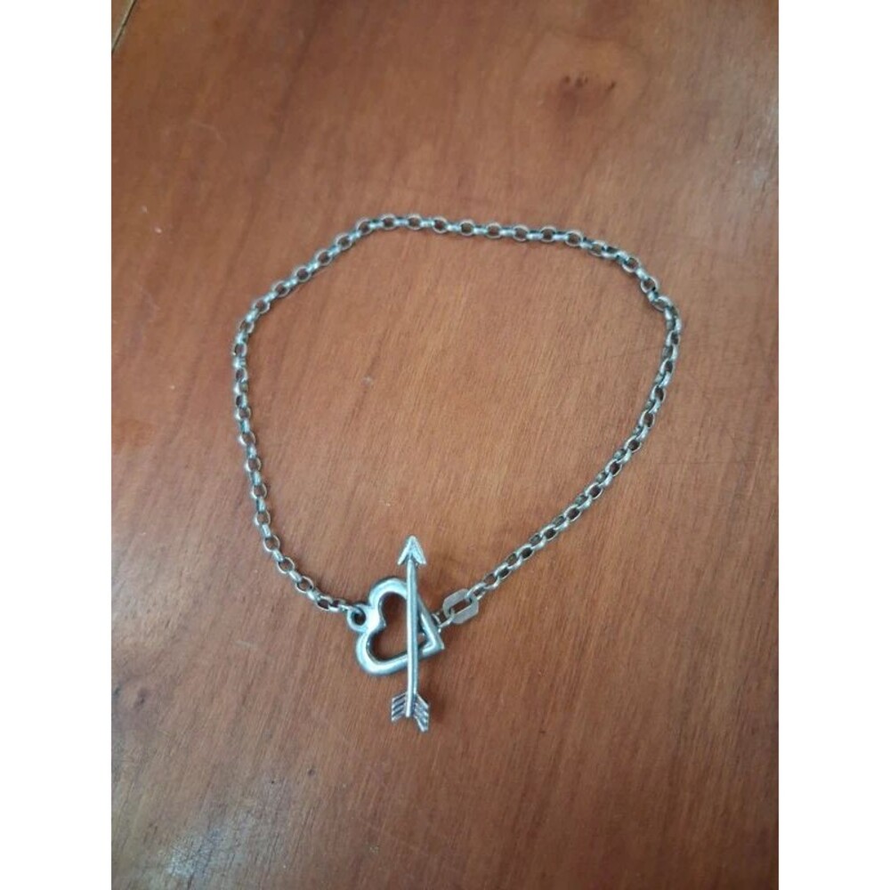 Sterling bracelet wirh heart and arrow toggle clasp